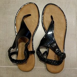 Kenneth Cole Reaction sandals